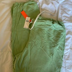 Sundry by Anthropologie Lt Green sweatpants LARGE NWT